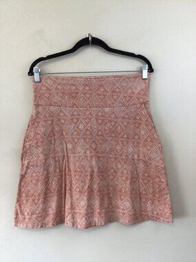 3/$10💕 Sherpa Pink and White Print Knee Length Casual Skirt with Pockets